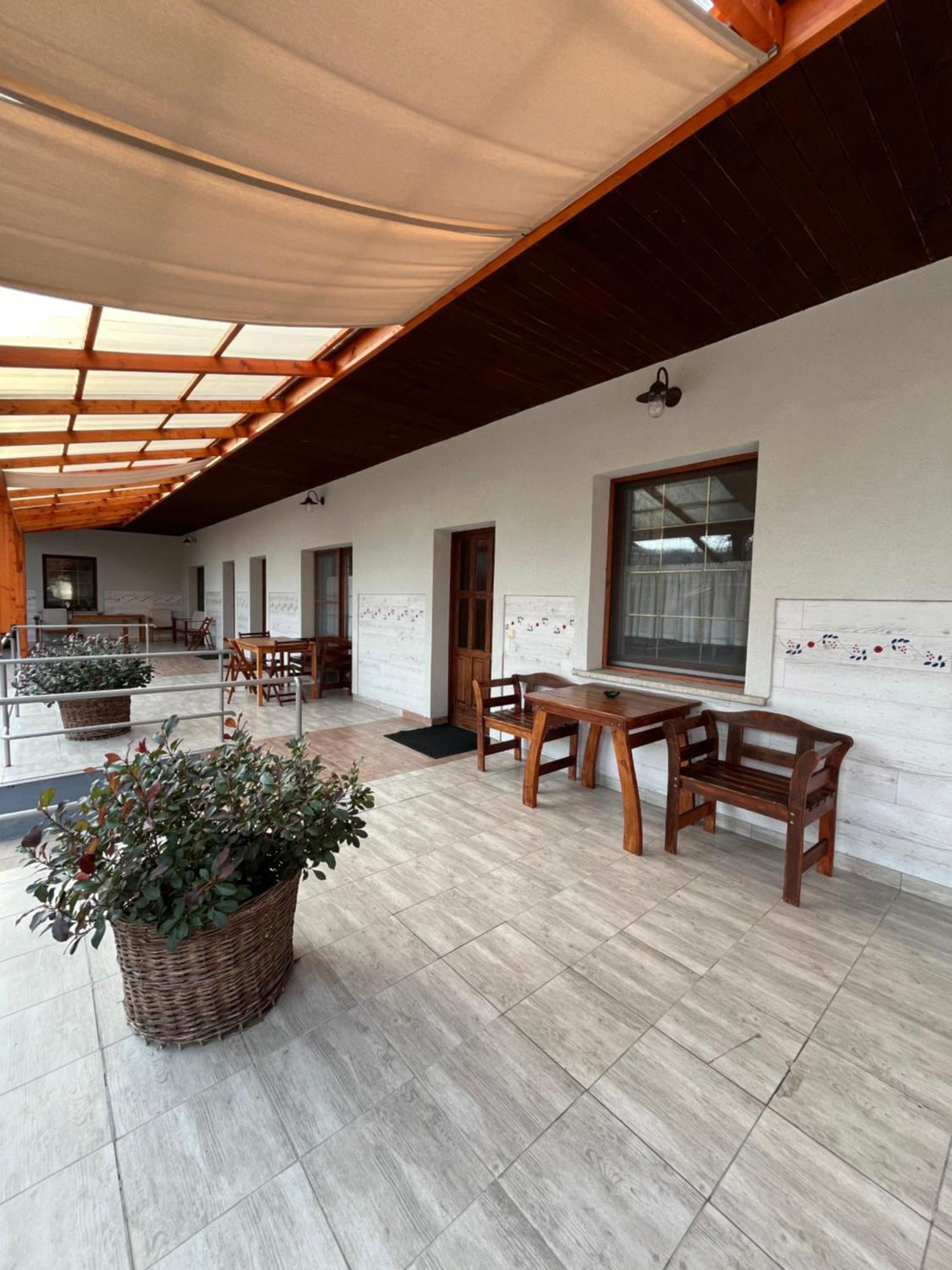 Cicaskacus Vendeghaz Bed & Breakfast Matrafured Exterior photo